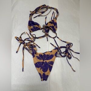 ELLEJAY Tie-Strap Palm Leaf Bikini Set in Tan & Purple🟣